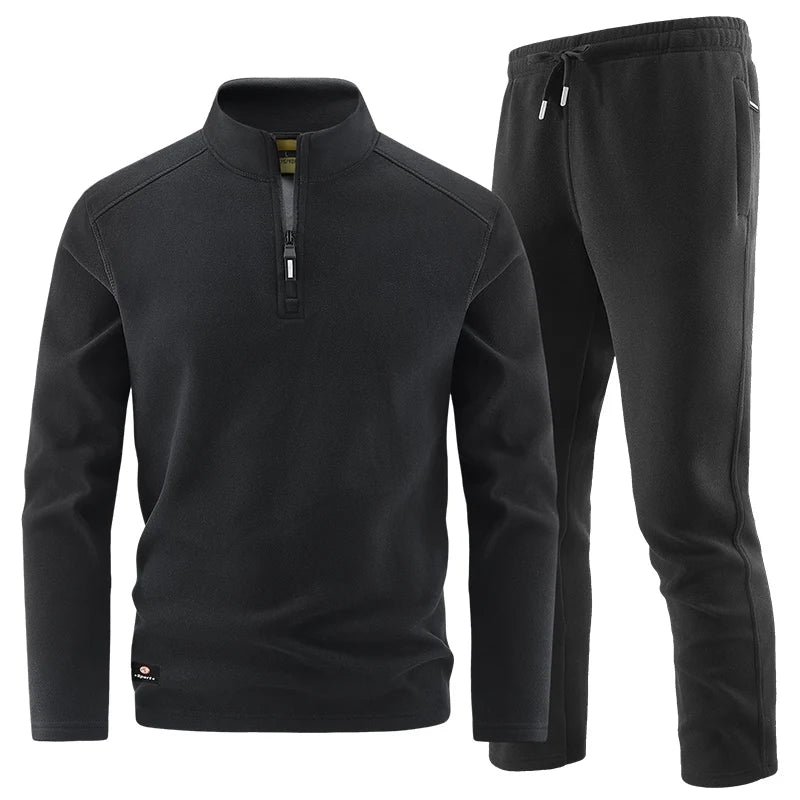 Elegant men's sweater with zipper